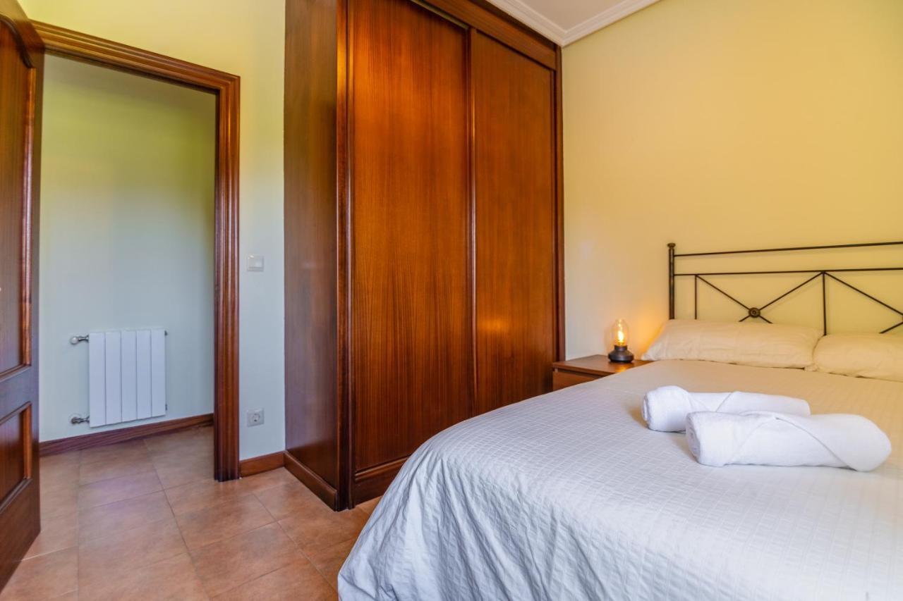 Apartamentos Privados Con Jardin Y Barbacoa Compartida En Ларедо Екстериор снимка