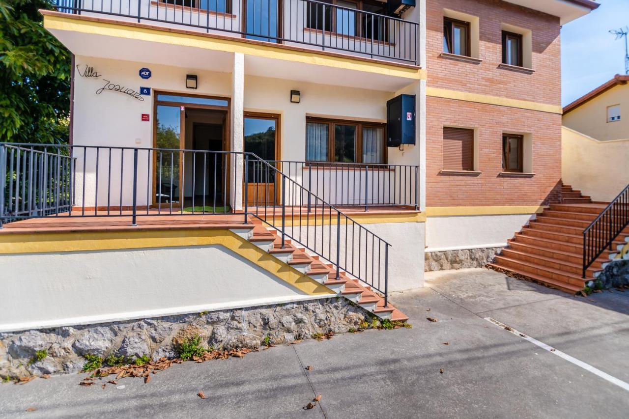 Apartamentos Privados Con Jardin Y Barbacoa Compartida En Ларедо Екстериор снимка