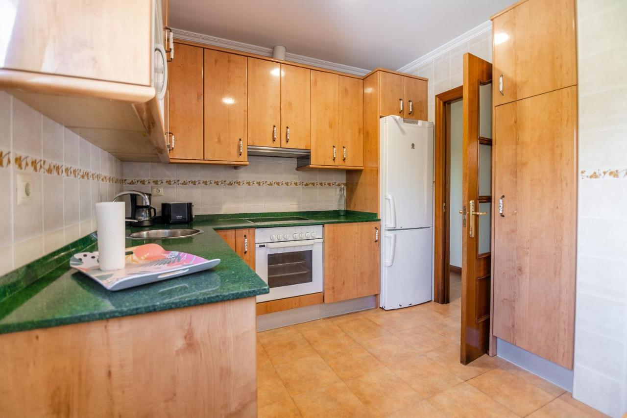 Apartamentos Privados Con Jardin Y Barbacoa Compartida En Ларедо Екстериор снимка