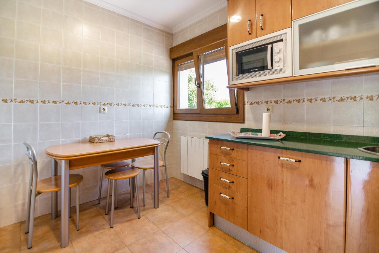 Apartamentos Privados Con Jardin Y Barbacoa Compartida En Ларедо Екстериор снимка
